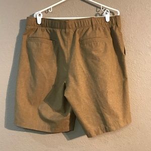 swiss tech Shorts - Size 38 Men’s Swiss Tech Brown Cargo Shorts swiss tech Shorts - Size 38 Men’s Swiss Tech Brown Cargo Shorts